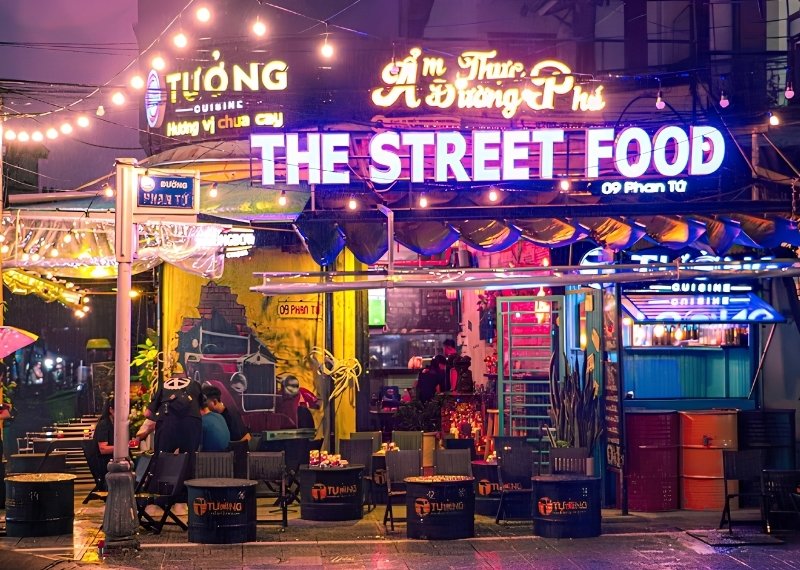 Bảng hiệu chữ nổi The Street Food