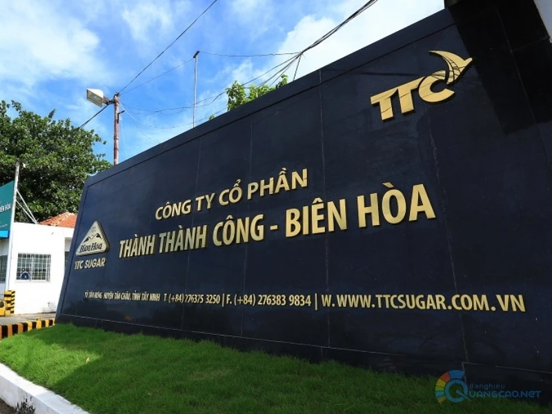 Bảng hiệu đá hoa cương TTC