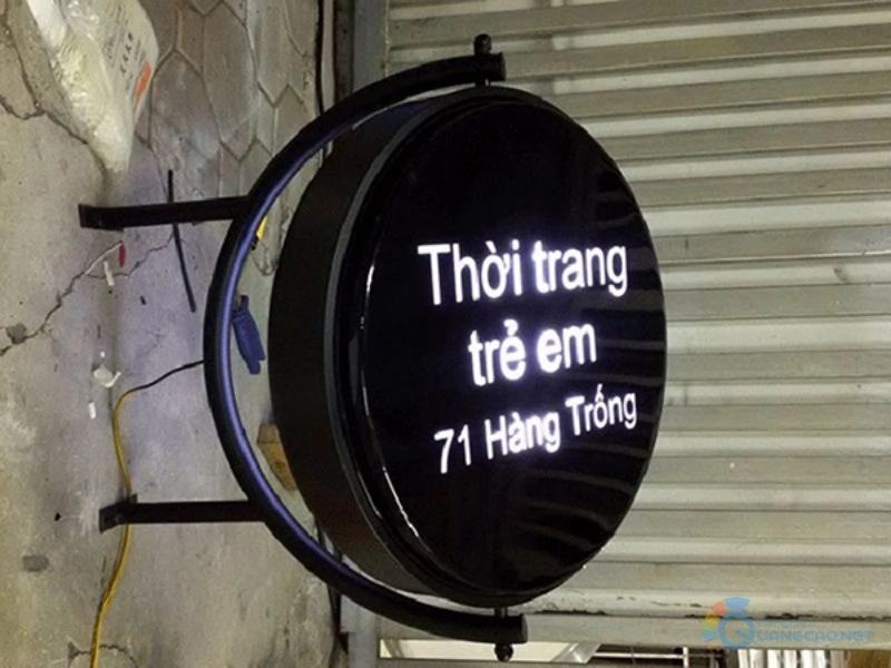 Biển vẫy shop thời trang trẻ em