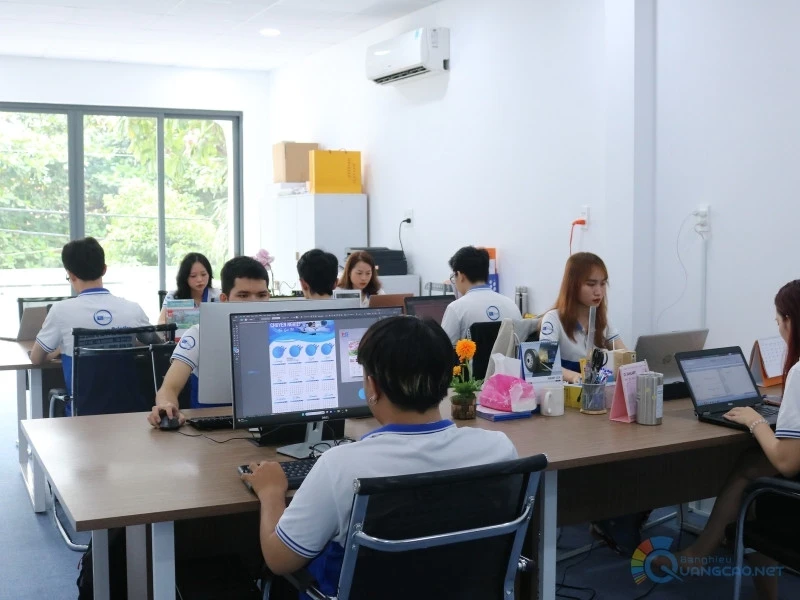 Đơn vị thi công bảng hiệu đá hoa cương