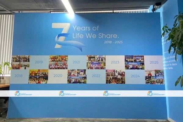 thi công và lắp đặt backdrop