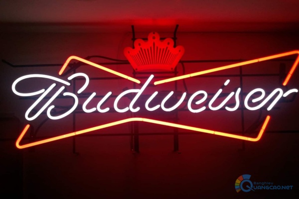Bảng hiệu Bubweiser