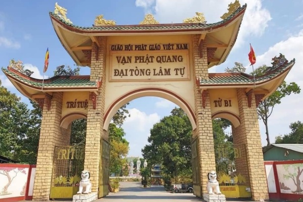 Bảng hiệu Vạn Phật Quang