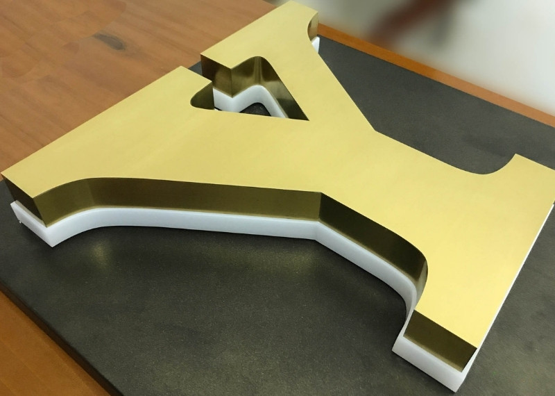 Chữ mica cháo chữ Y