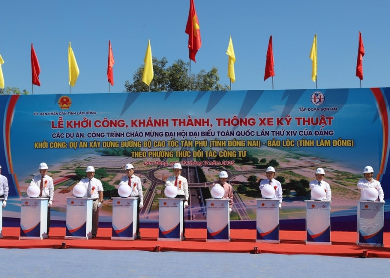Backdrop lễ khởi công công trình