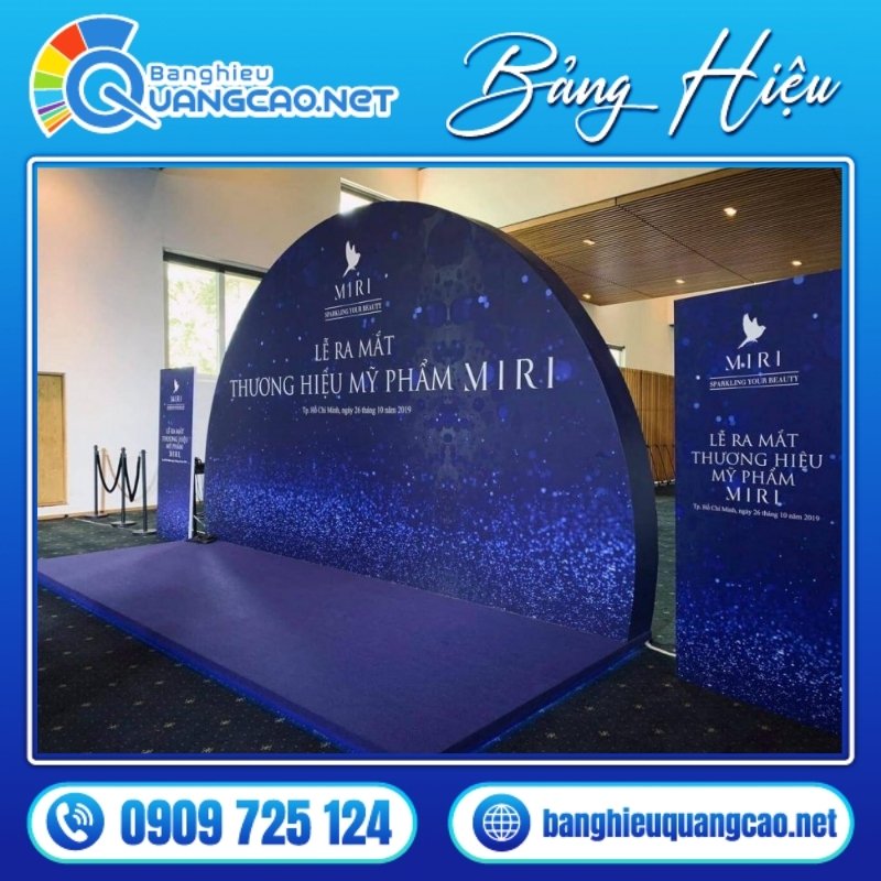 Backdrop lễ ra mắt