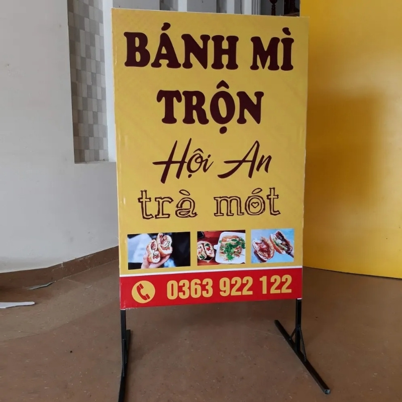 Biển vẫy đứng bánh mì trộn