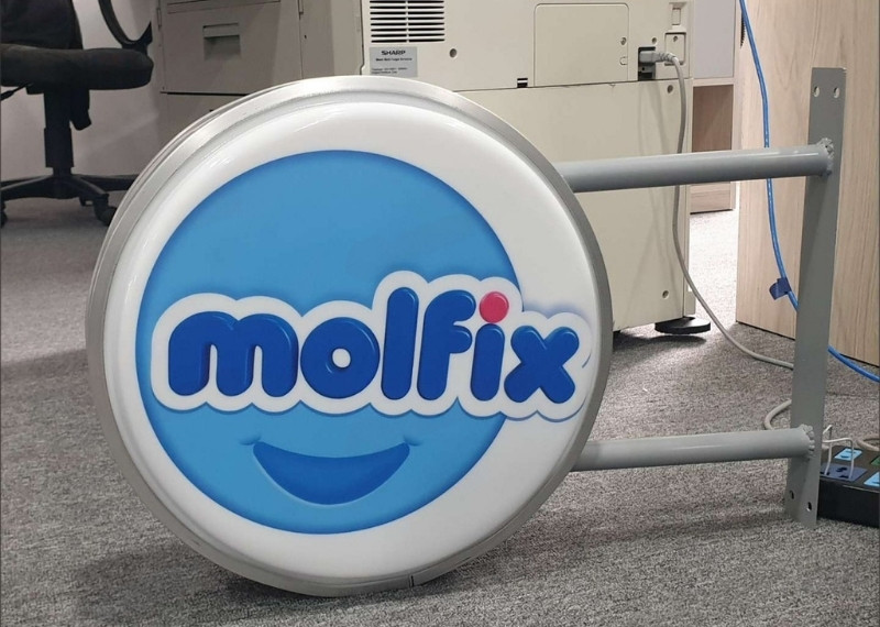 Biển vẫy hút nổi Molfix