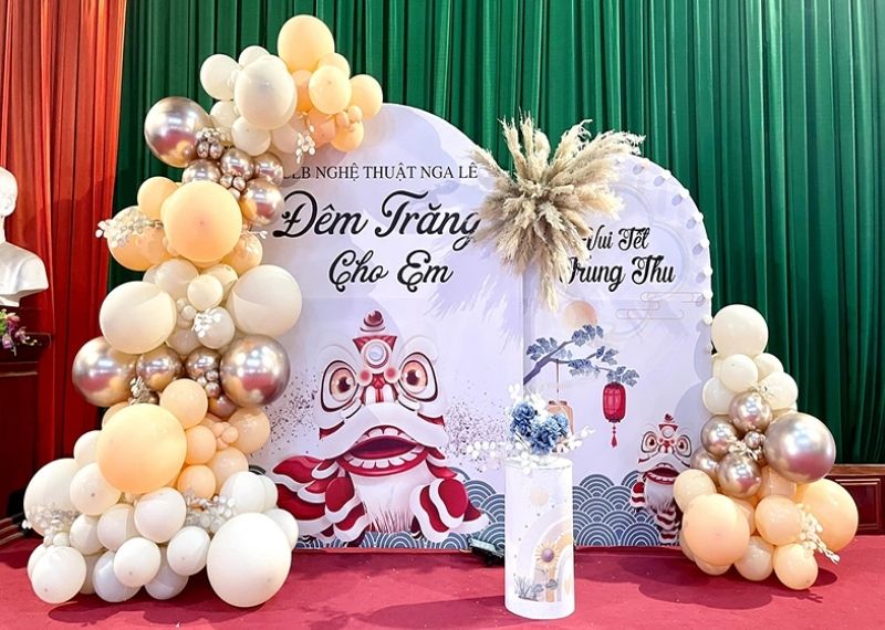 Backdrop Trung Thu cho CLB Nghệ Thuật Nga Lê