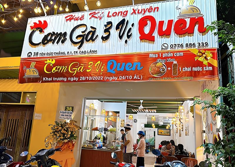 Bảng hiệu cơm gà tôn sơn tĩnh điện