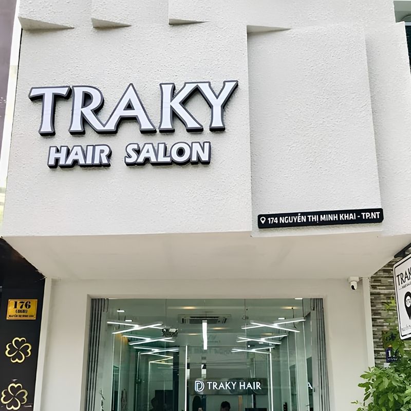Mẫu bảng hiệu hair salon Traky