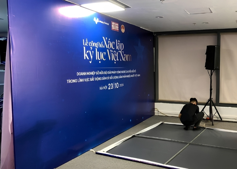 Các lỗi trong quá trình in ấn thi công backdrop