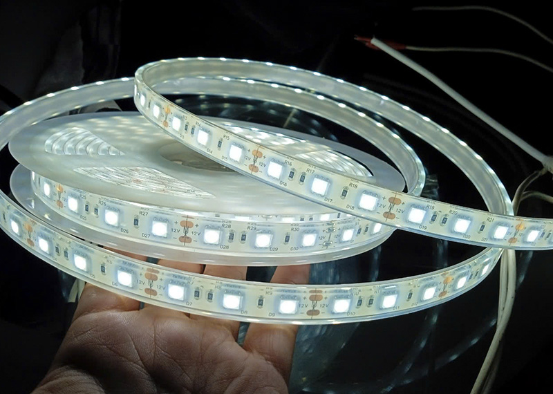Dây LED bảng hiệu quảng cáo